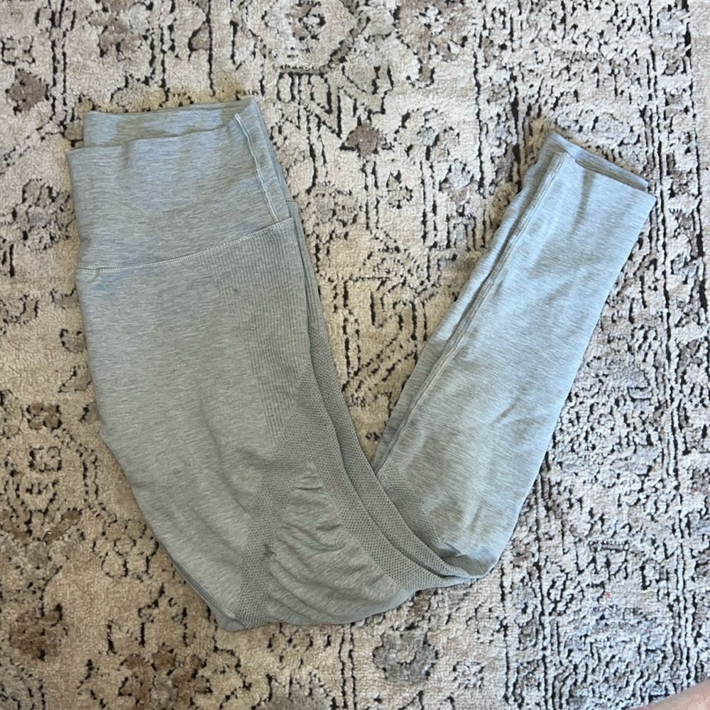 Alphalete leggings